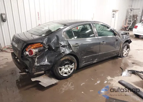 2010 Nissan Altima 2.5 S z USA, uszkodzony, nr VIN 1N4AL2AP9AN547989